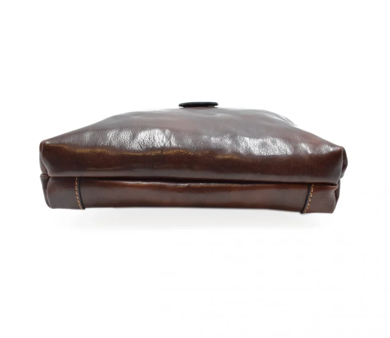 London woman bag