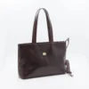 Bolso tote bicolor en piel toscana curtida al vegetal con asas y bandolera extraíble